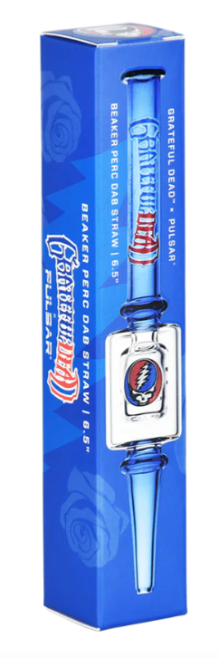 Grateful Dead x Pulsar Steal Your Face Dab Straw – 6.5-inch dab straw with iconic Stealie design and slitted diffuser. Designed for smooth, portable dabbing sessions with Grateful Dead’s signature red, white, and blue color scheme.