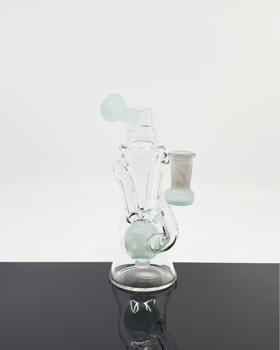 Greybo Glass Two-Tone Ball Cycler with a unique double-chamber design, offering smooth filtration and enhanced airflow for a premium smoking experience