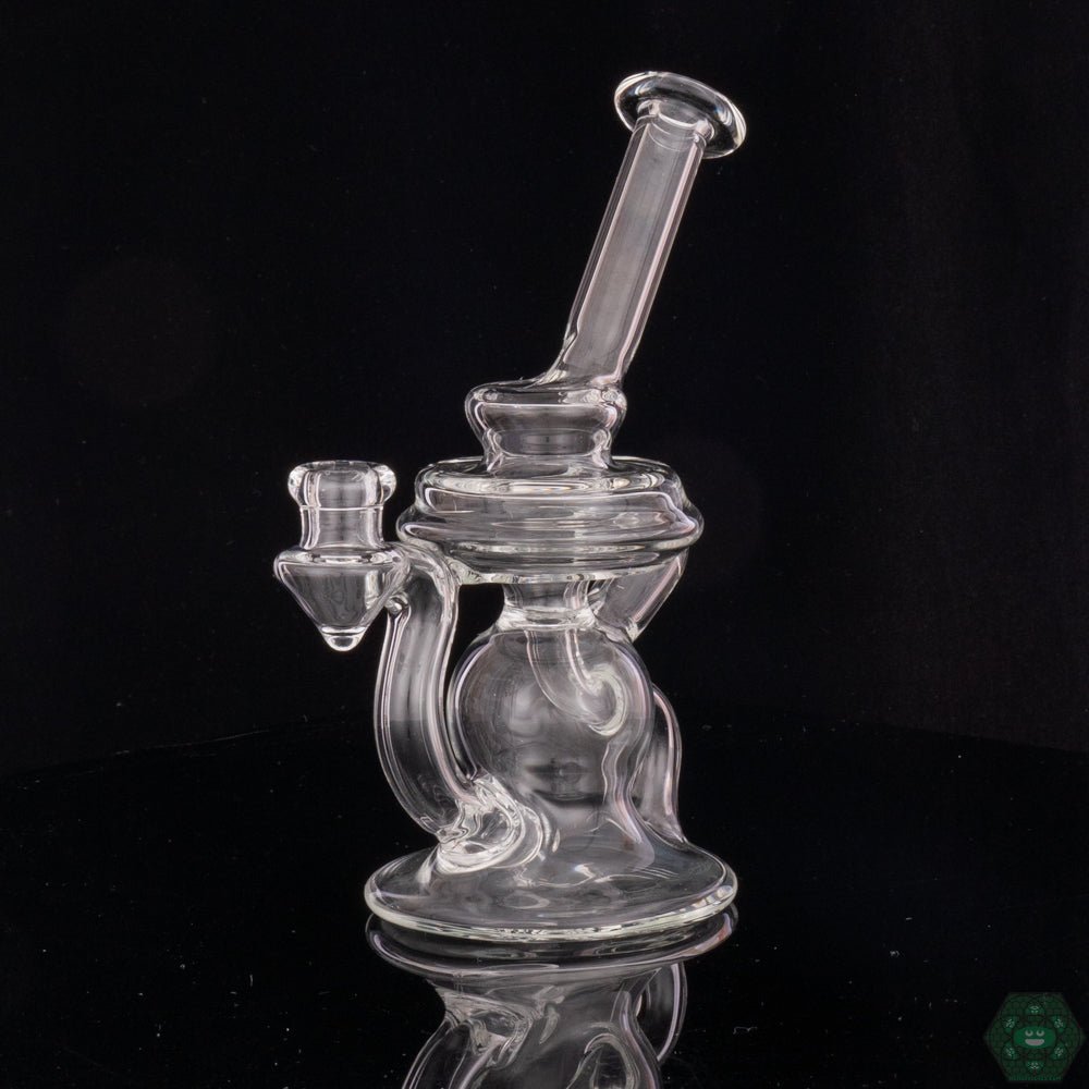 Space Cricket Glass Recycler (Clear #4) – Compact 6” design with 2-hole perc and single uptake for smooth filtration and easy dabbing.