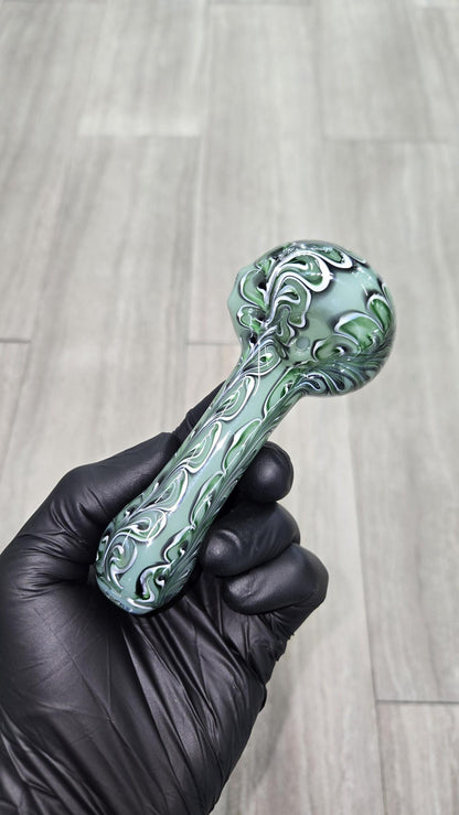Izlow Glass - Periwinkle Handpipe