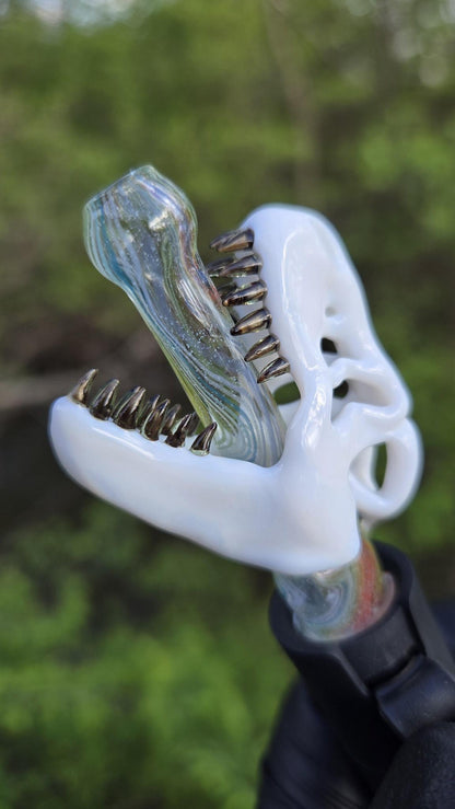 Roe Glass - Lotus White With Rainbow Pivot Top