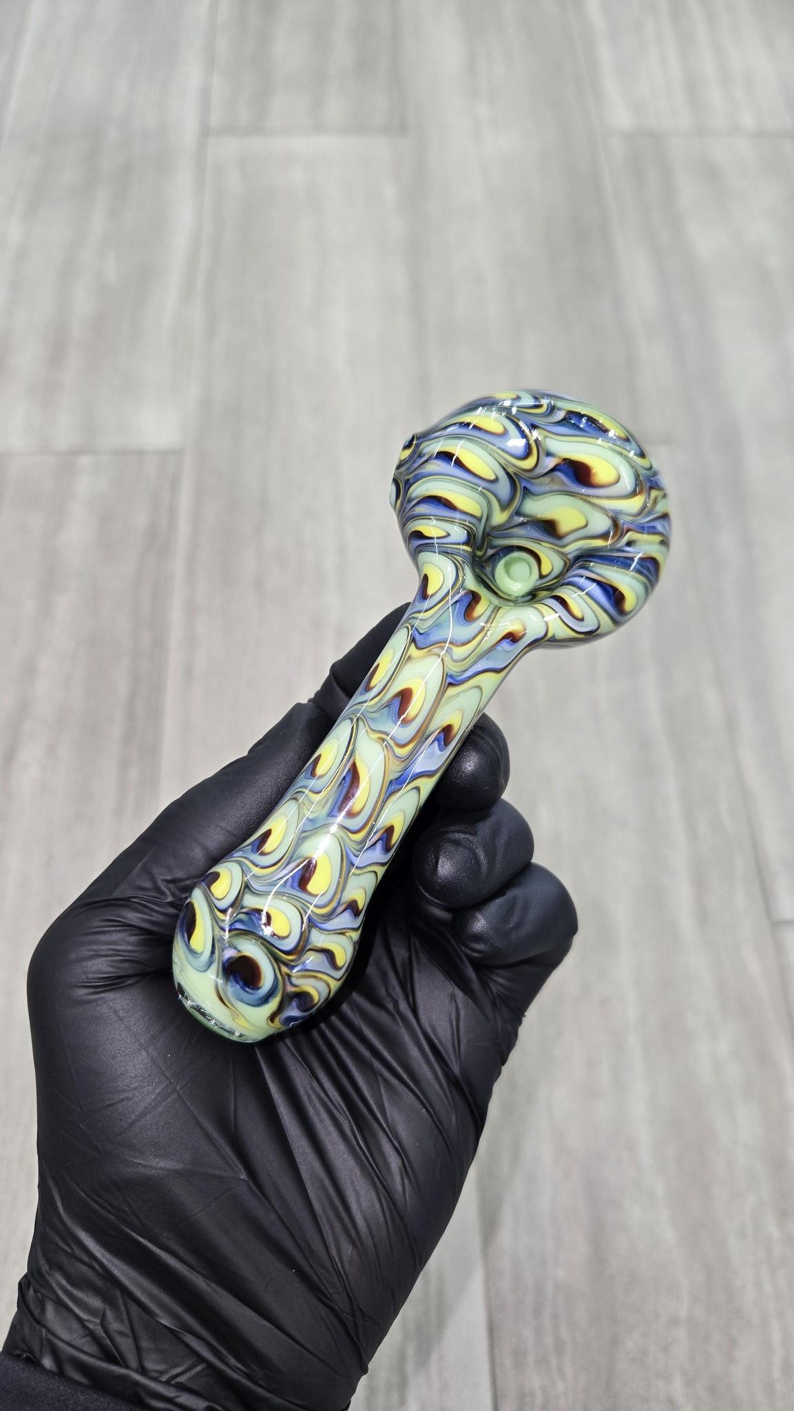 Izlow Glass - Peacock Handpipe