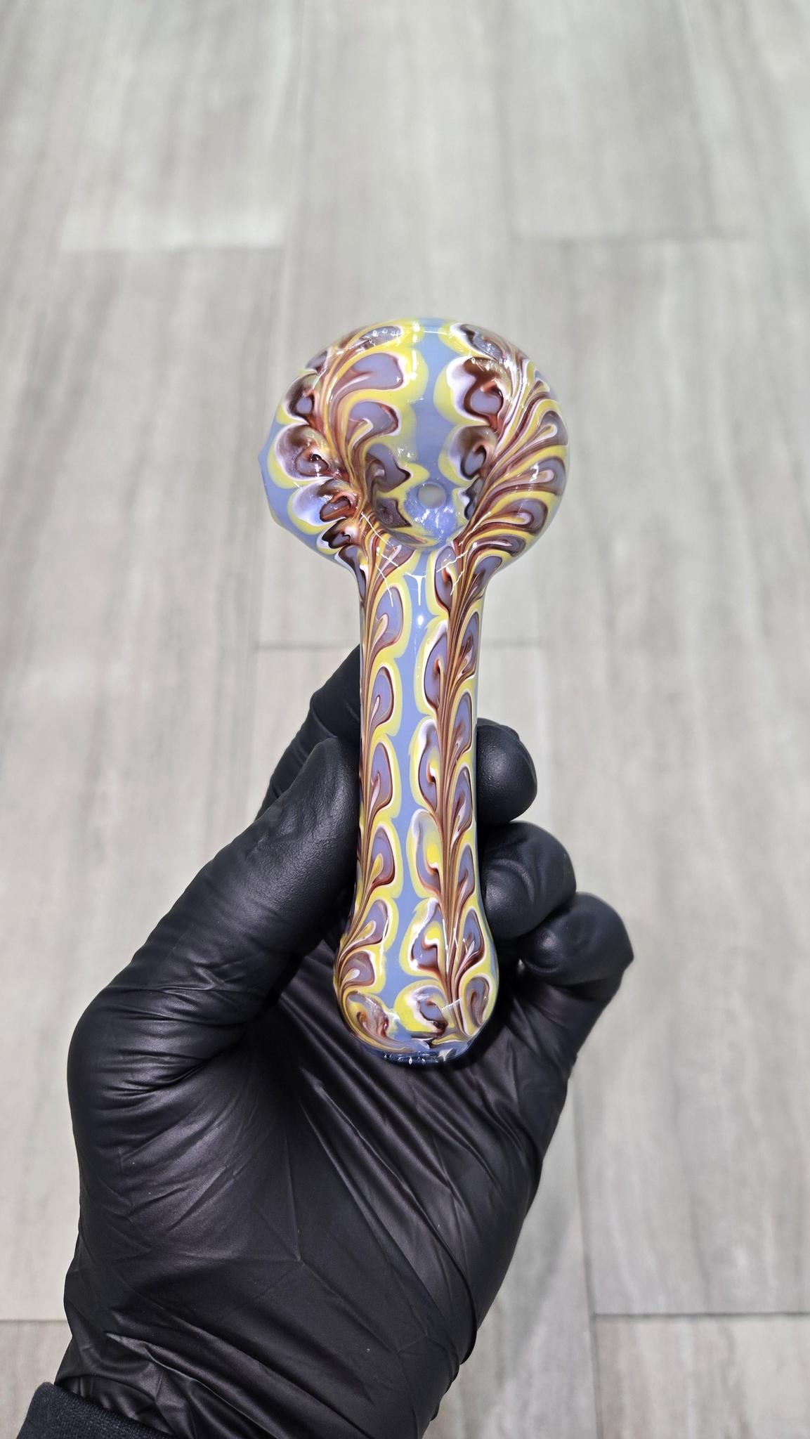 Izlow Glass - Paisley Handpipe