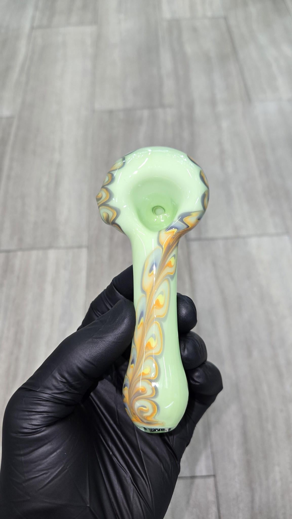 Izlow Glass - Half Paisley Handpipe