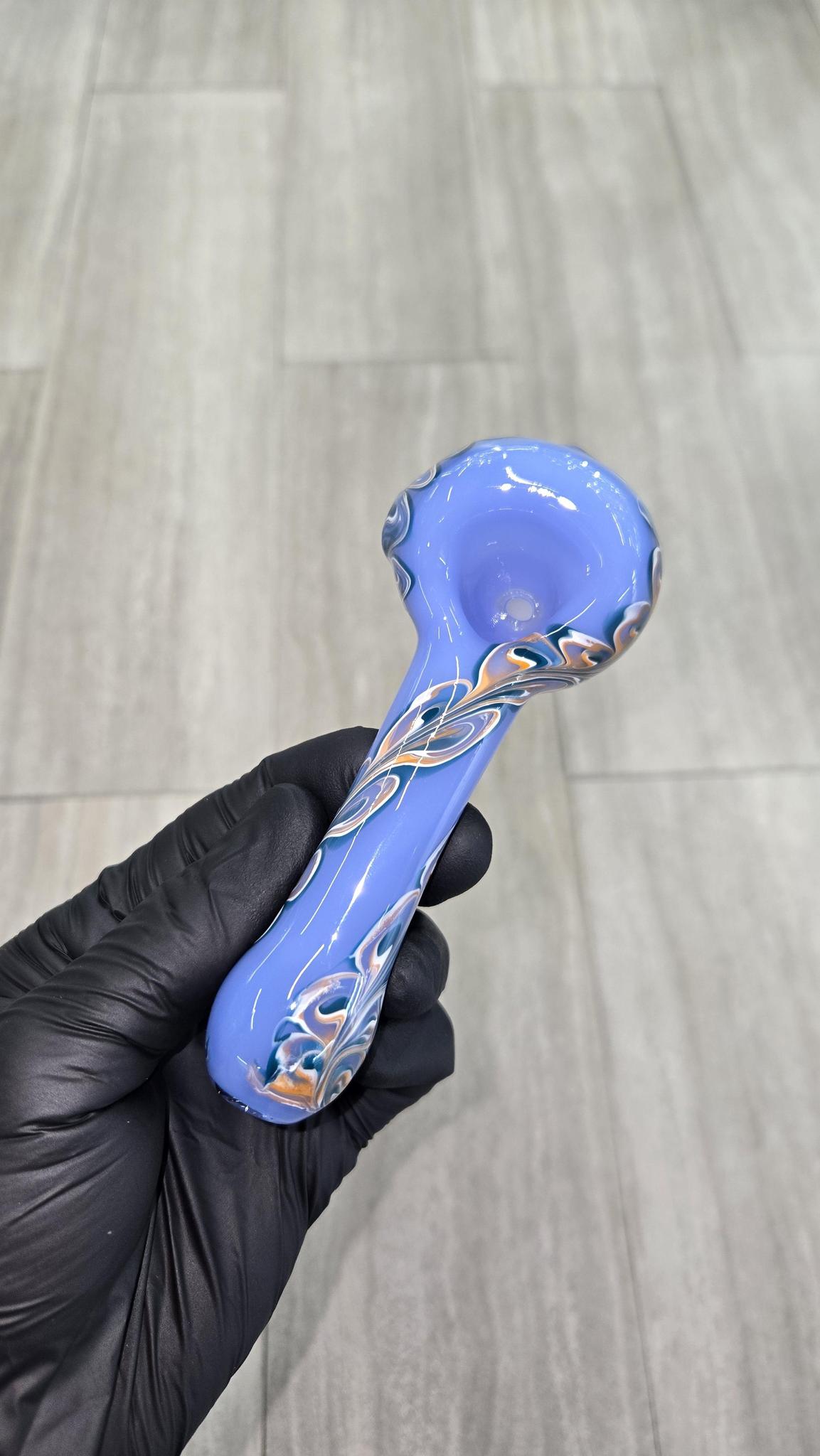 Izlow Glass - Periwinkle Half Paisley Handpipe