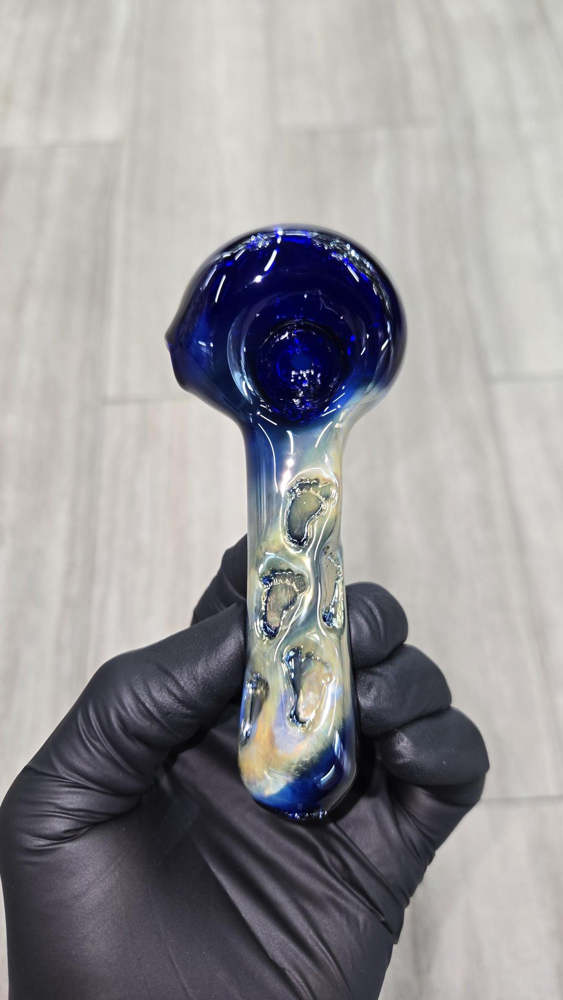 Izlow Glass - Stamp Handpipe