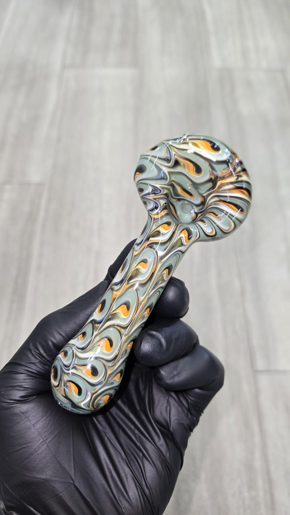 Izlow Glass - Sage Peacock Handpipe