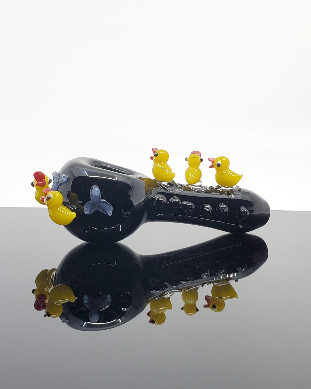 Compact and durable Cheech Glass Duck Love Spoon, designed for smooth airflow and easy on-the-go use.