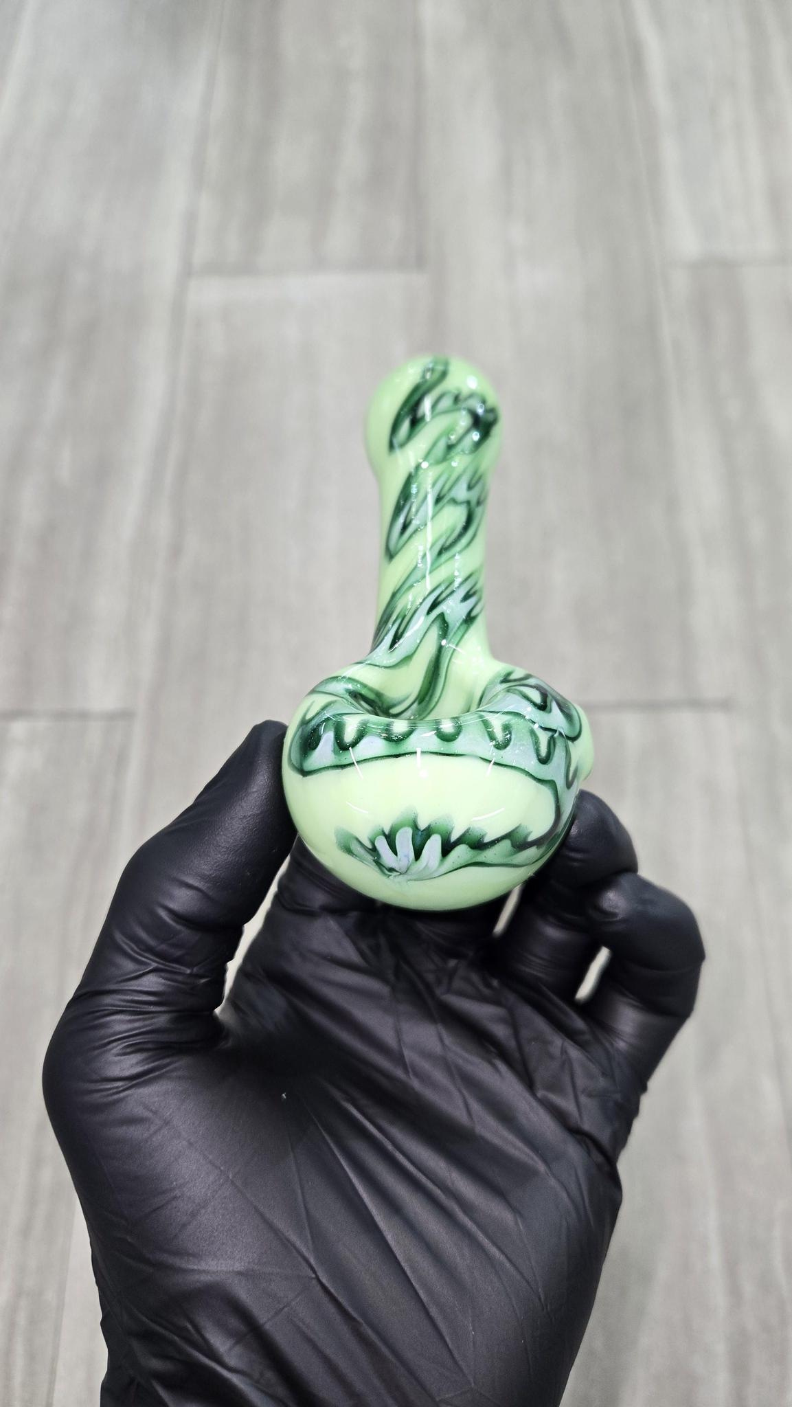Izlow Glass - Crazy Line Handpipe