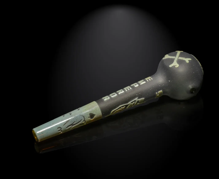 Milkyway Glass - Skull Emperor Handpipe