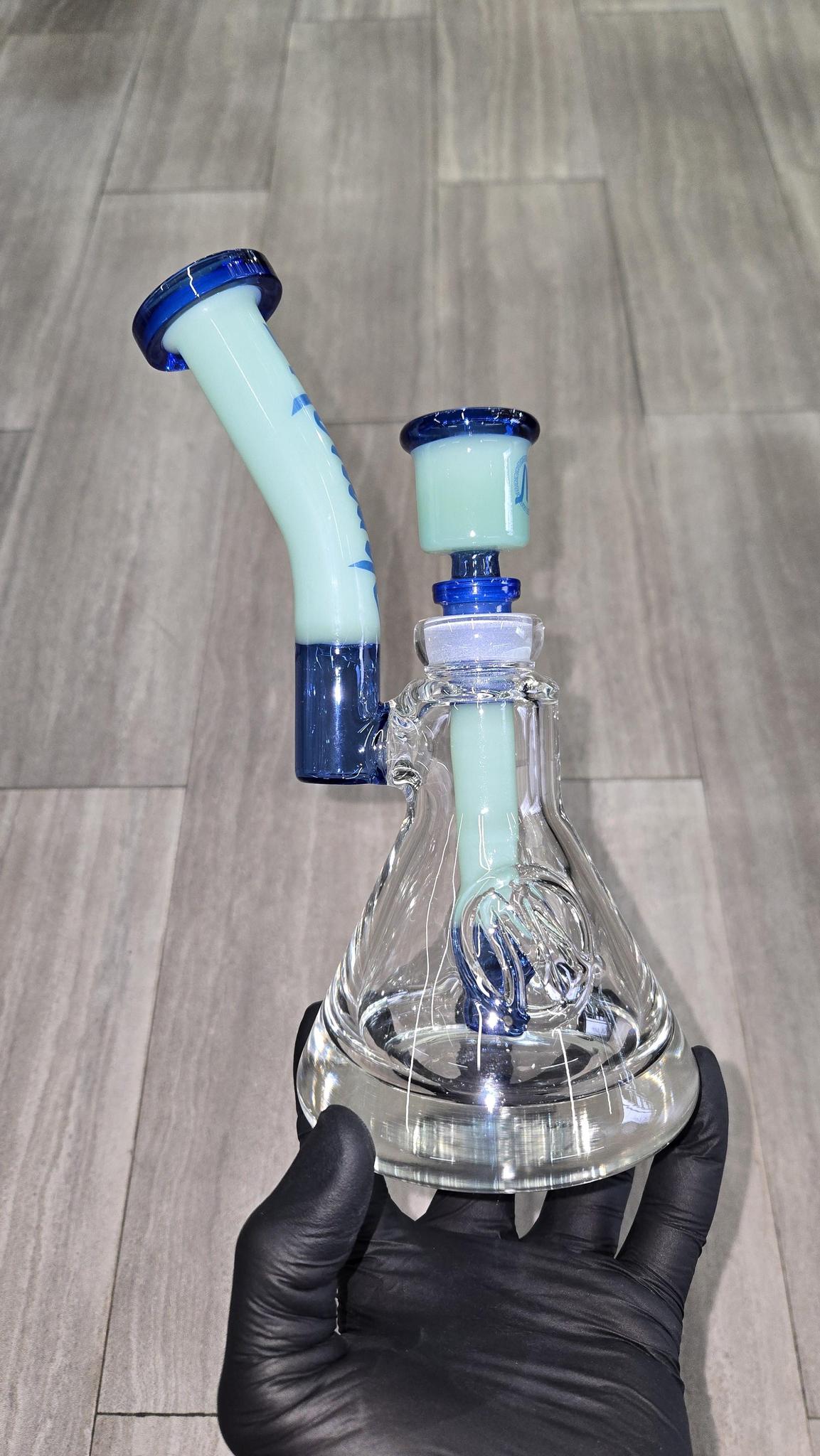 Monark Glass - 7" Heavyweight Bubbler Compact And Reliable Design