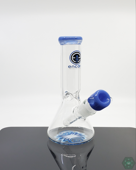 Encore Glass 7.5" Beaker showcasing a 7-hole percolator for enhanced filtration.