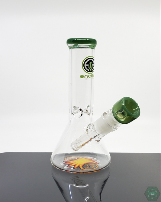  Encore Glass 7.5" Wig-Wag Beaker featuring vibrant color accents and a compact design.