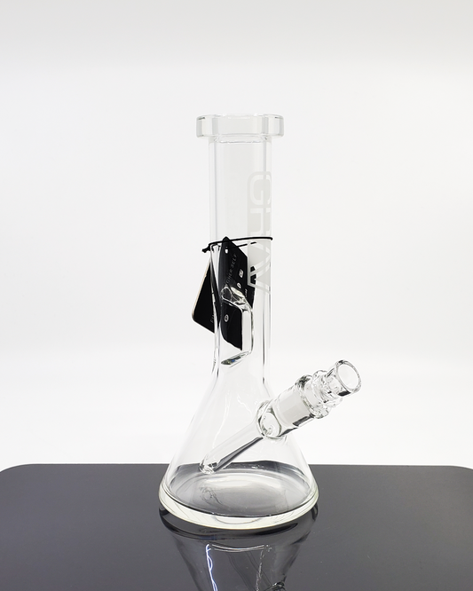  GRAV Labs Small Beaker with efficient filtration and classic beaker design, ideal for portability and smooth smoking sessions.