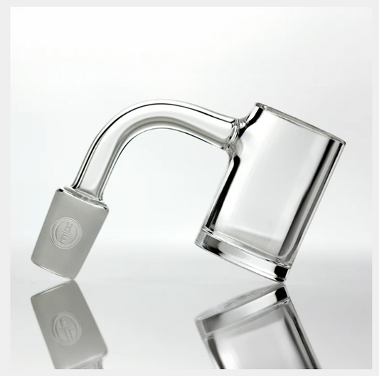  Highly Educated 25mm Gavel SE with Surface Enhanced quartz floor for improved oil vaporization efficiency and rapid evaporation rates.