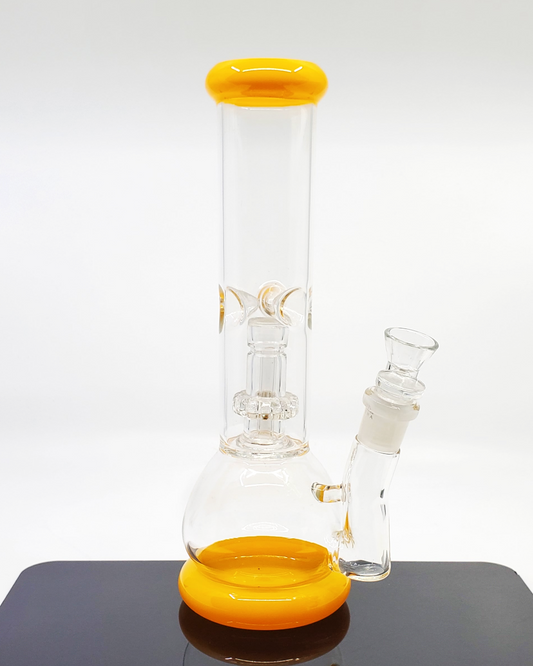 Urban Glass 11” Showerhead Beaker featuring a showerhead perc and ice catcher for smooth, clean hits in a compact and efficient design.