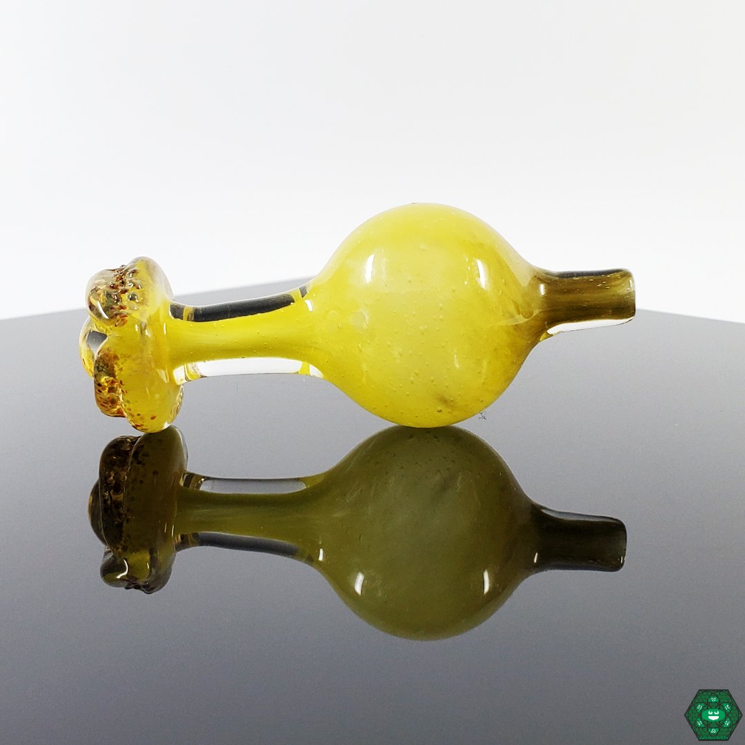 Aesthetic Design Bubble Cap: The Guru G Bubble Cap adds a touch of style to your dabbing setup with its unique design.


