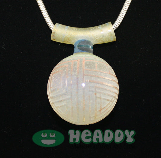  Bearclaw Space Key 9 - Ergonomically designed smoking multi-tool for user convenience.